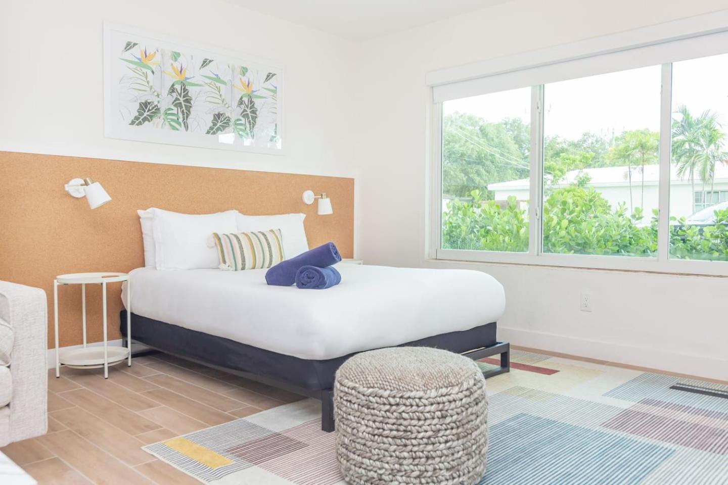 Large Stylish Studio Apartment In El Portal #3 Miami Exteriör bild